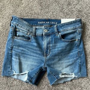 NWT - American Eagle Stretch Midi Jean Shorts - Size 10